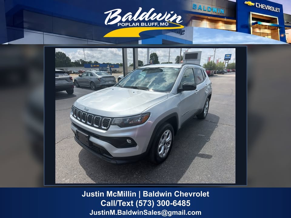 2025 Jeep Compass Latitude — full vehicle photo