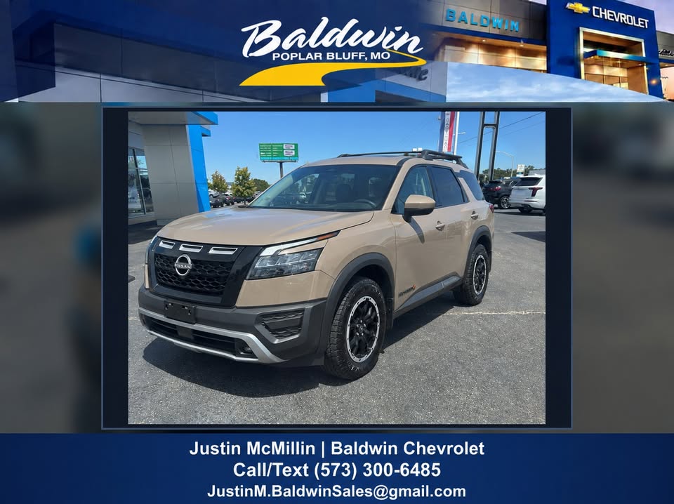 2023 Nissan Pathfinder Rock Creek — full vehicle photo